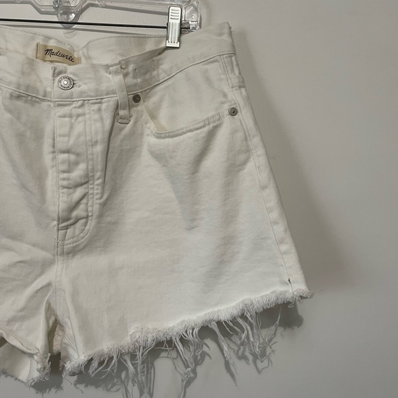 MADEWELL Relaxed Denim Short in Tile White 31 - Picture 3 of 12
